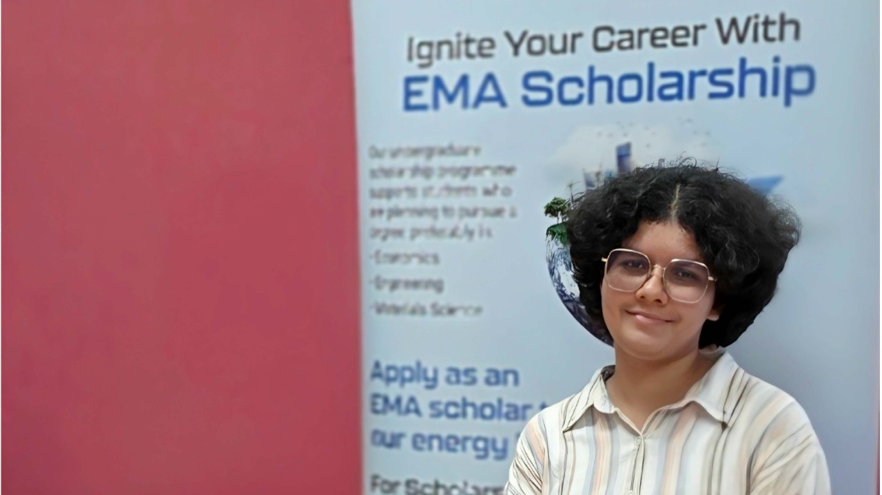 Valibhavi Manjarekar, Undergraduate on EMA scholarship