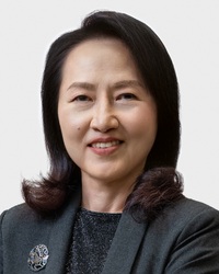 Photo of Ms Ng Lai Leng, Board Member of Energy Market Authority