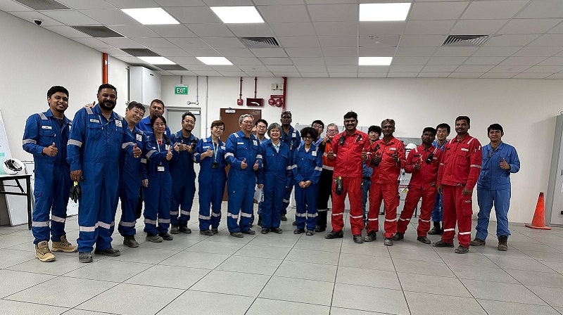 Photo of Vaibhavi and team at the Meranti Power plant for an offsite visit